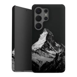 Montagnes enneigées