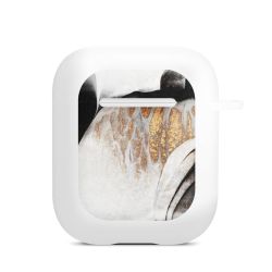 Apple AirPods Case white