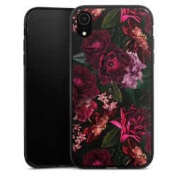Dunkelrote und rosa Blüten