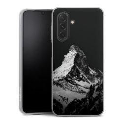 Montagnes enneigées