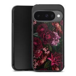 Dunkelrote und rosa Blüten