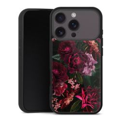 Dunkelrote und rosa Blüten