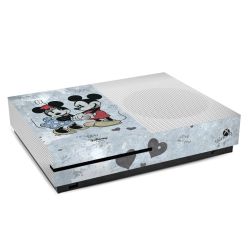 Mickey & Minnie In Love