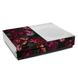 Fleurs rouge foncé et roses