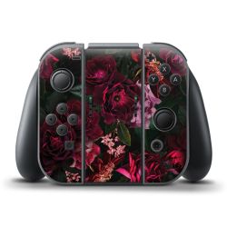 Fleurs rouge foncé et roses