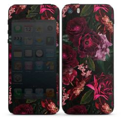 Dunkelrote und rosa Blüten