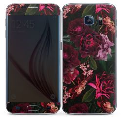 Dunkelrote und rosa Blüten