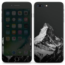 Montagnes enneigées