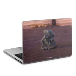 The Child schaut nach oben