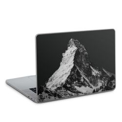 Montagnes enneigées