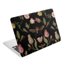 Fiori di campo e api nere