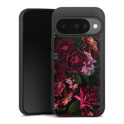 Dunkelrote und rosa Blüten