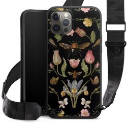 Fleurs Sauvages et Abeilles Fond Noir