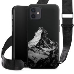 Montagnes enneigées