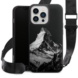 Montagnes enneigées