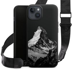 Montagnes enneigées