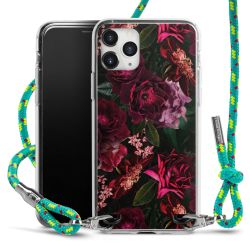 Dunkelrote und rosa Blüten