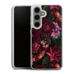 Dunkelrote und rosa Blüten