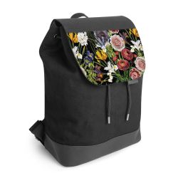 Backpack with flap black