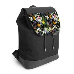 Backpack with flap black