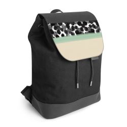 Backpack with flap black