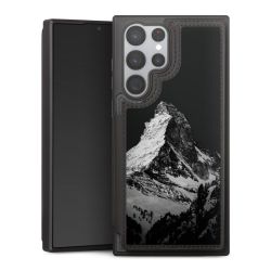 Montagnes enneigées