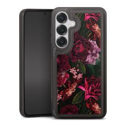 Fleurs rouge foncé et roses