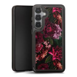 Dunkelrote und rosa Blüten