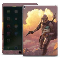 Les nuages ​​du coucher du soleil Mandalorien et Grogu