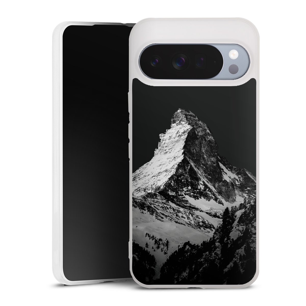 Montagnes enneigées