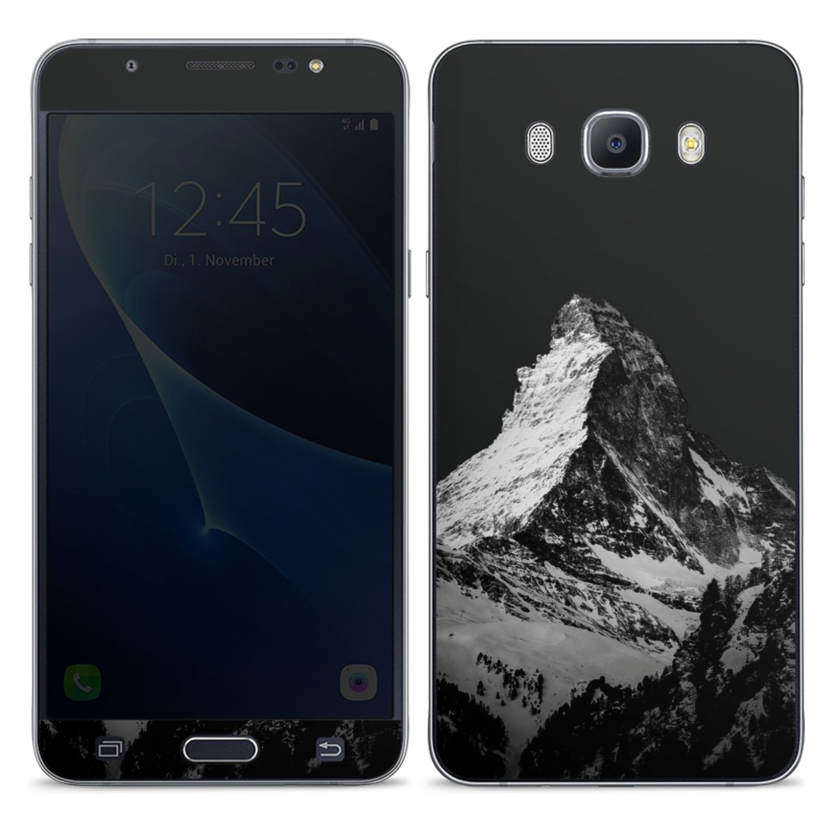 Montagnes enneigées