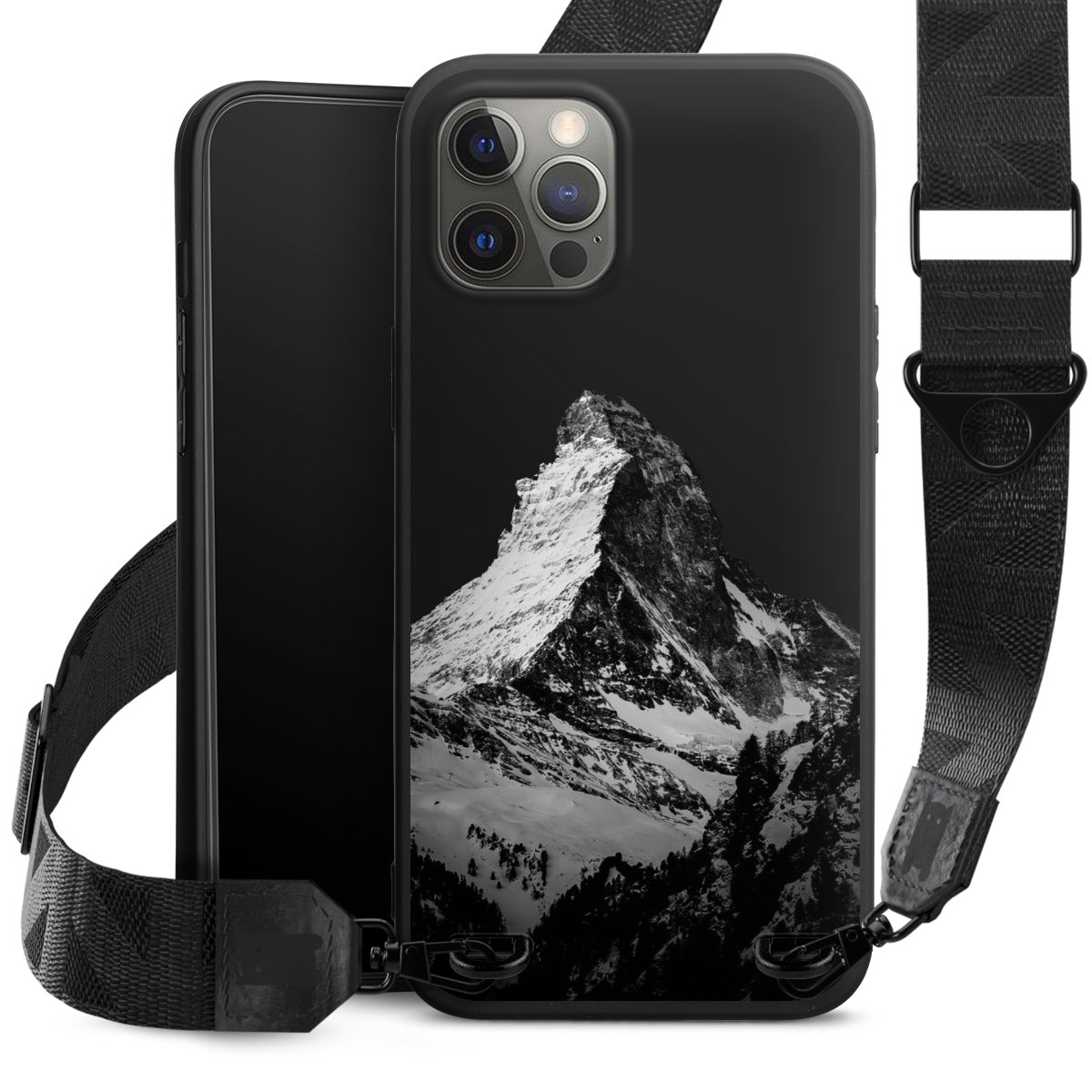 Montagnes enneigées