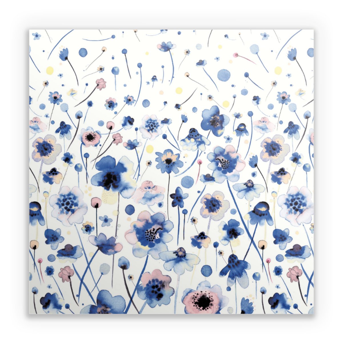 Fleurs bleues d’encre aquarelle